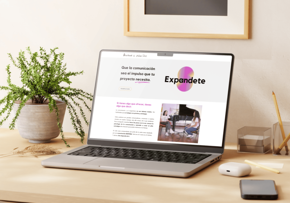 expandete mockup